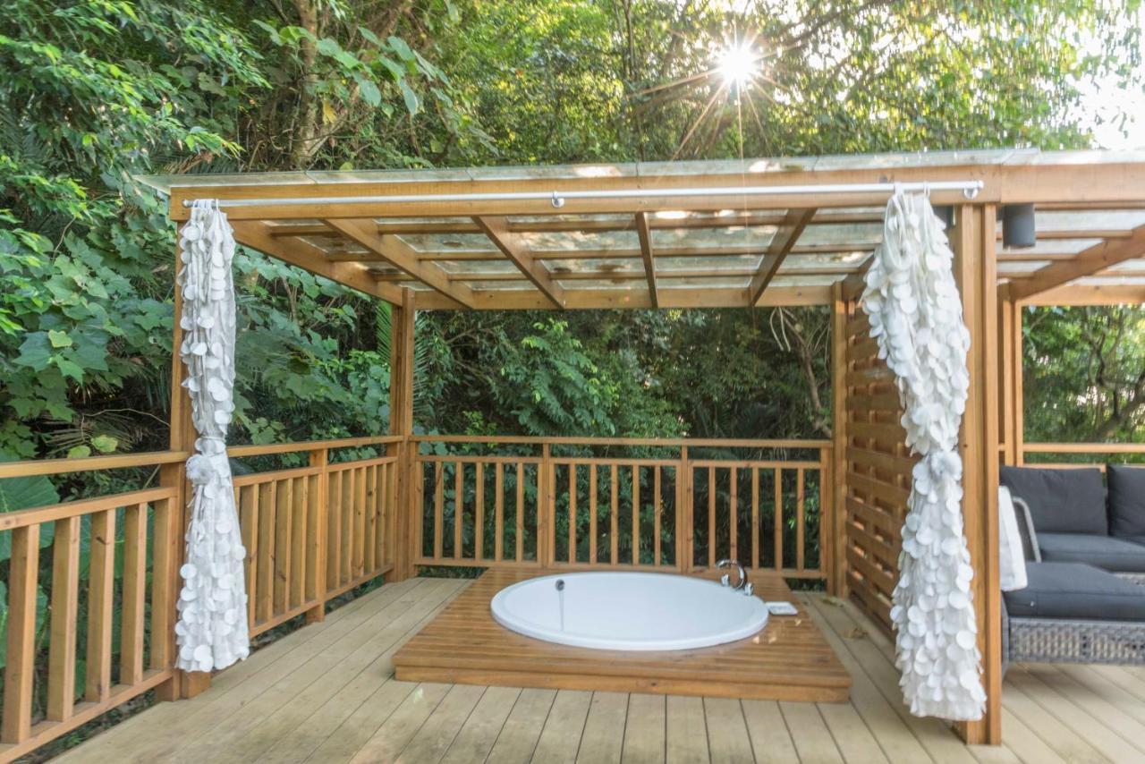 Crossing The Rainbow Bridge B&B Chongde Exterior foto